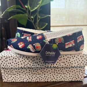 Toms Limited Edition Navy Alpargata Slip-Ons with Holiday Camper Print NWT